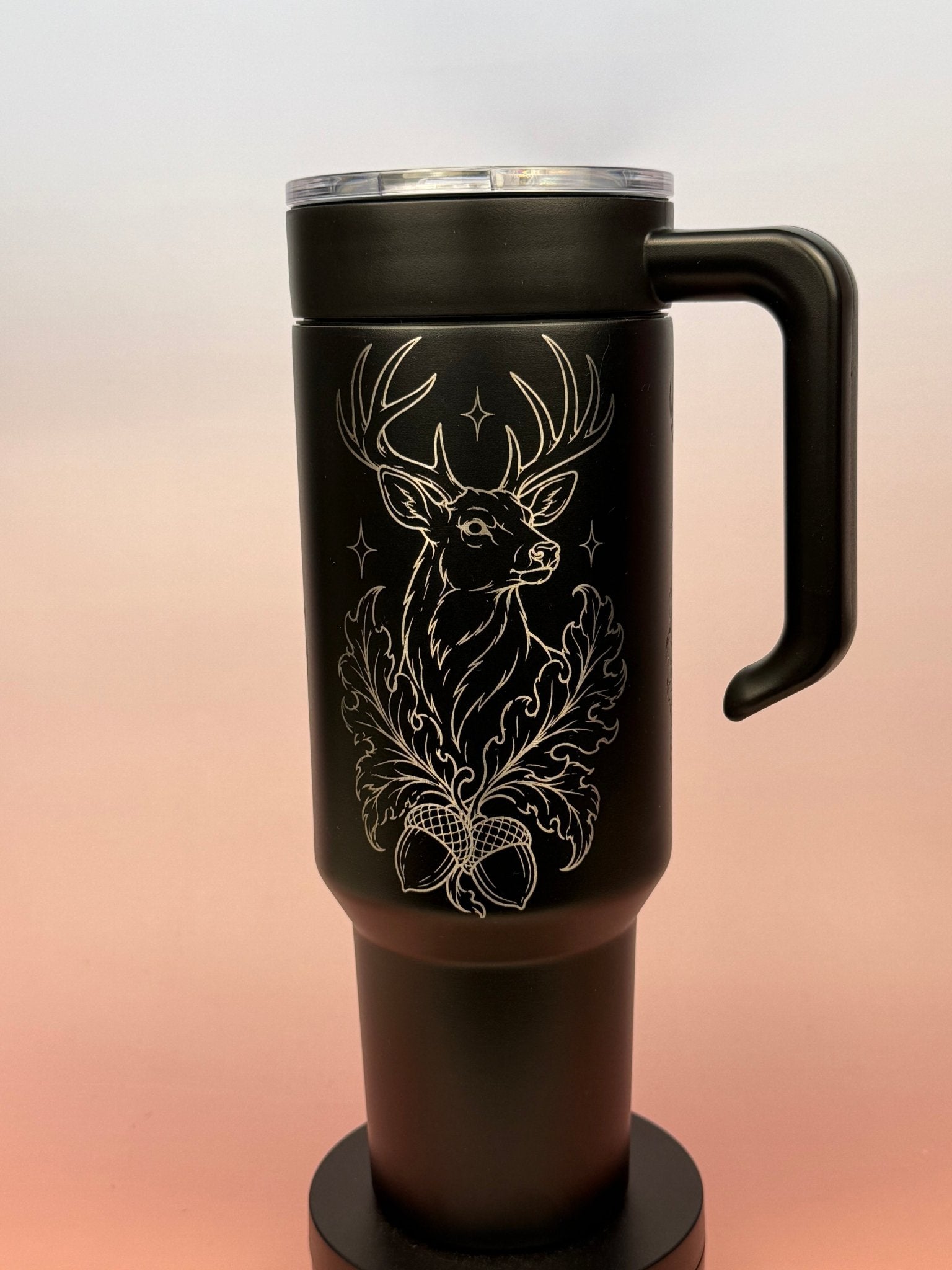 Majestic Buck – Artwork by Mattew Hammonds - tattootumblers