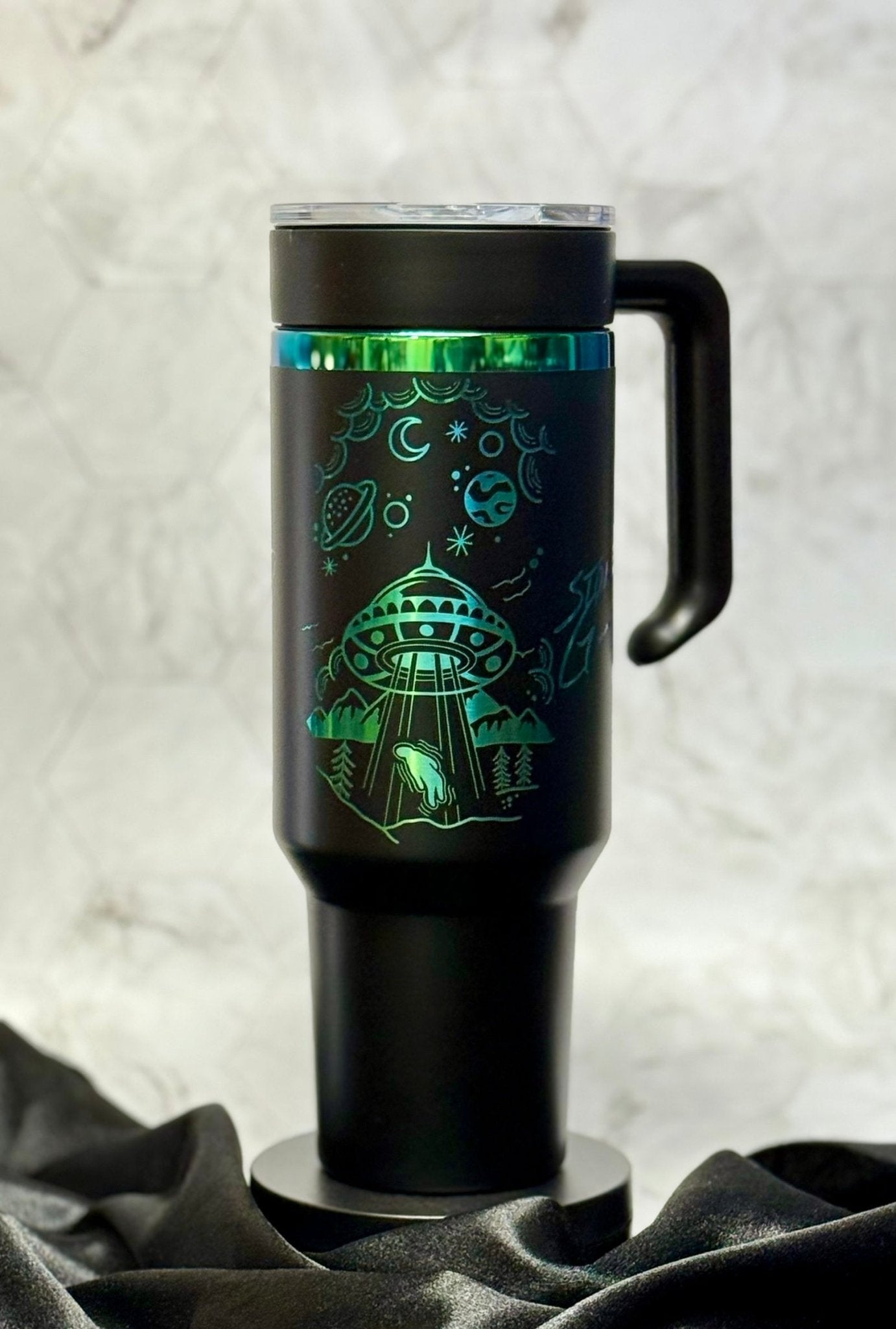 Stoner Gump Collection - UFO Abduction - Artwork by Alex Smith - tattootumblers