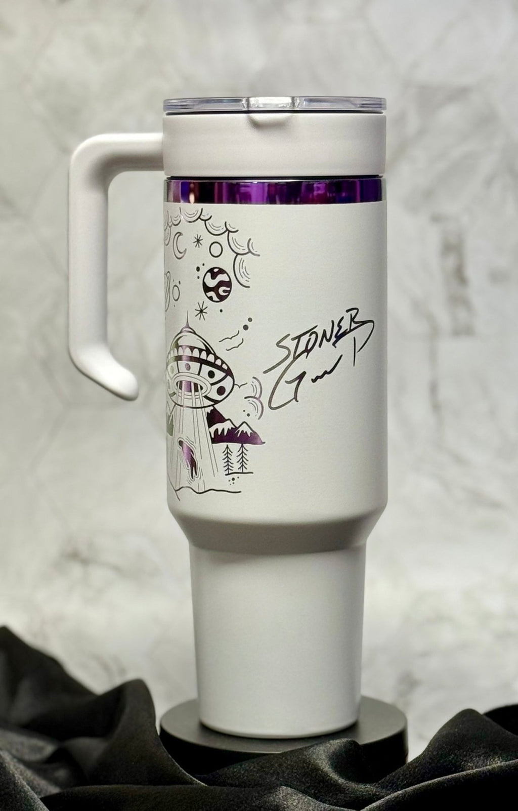 Stoner Gump Collection - UFO Abduction - Artwork by Alex Smith - tattootumblers